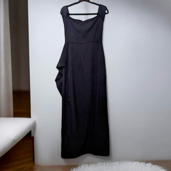 JS Collection Black Crepe Sweetheart Off The Shoulder Gown Size 8 - Picture 5 of 11